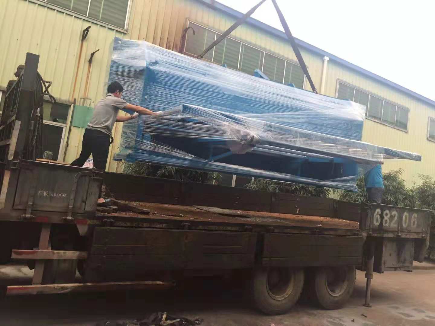 四米雙頭刨槽機(jī)發(fā)往佛山順德